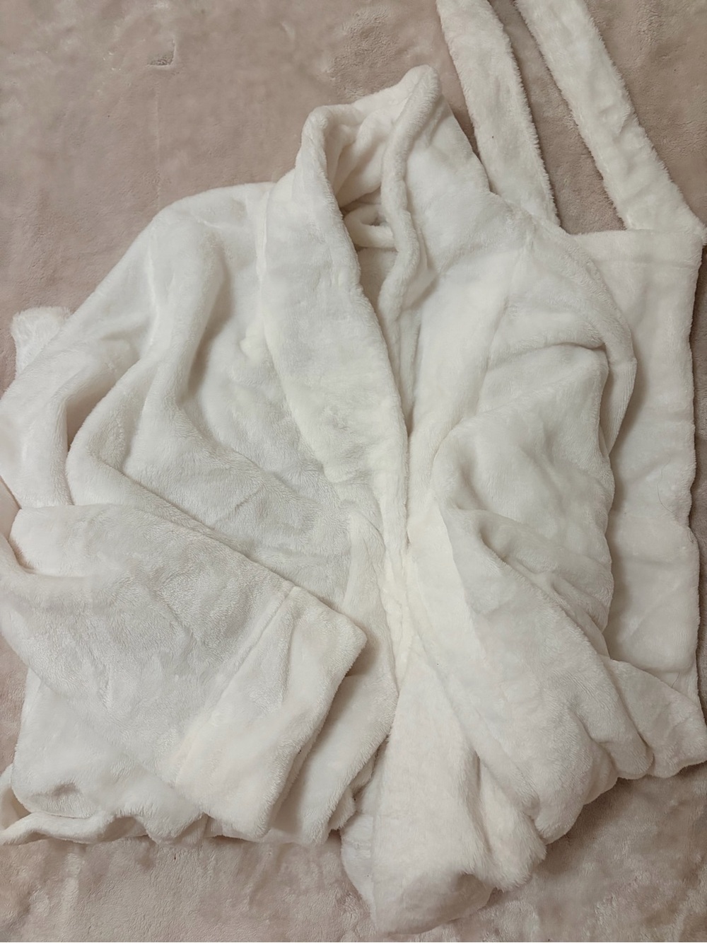 Cozy Cream Plush Shawl-Collar Teddy Robe